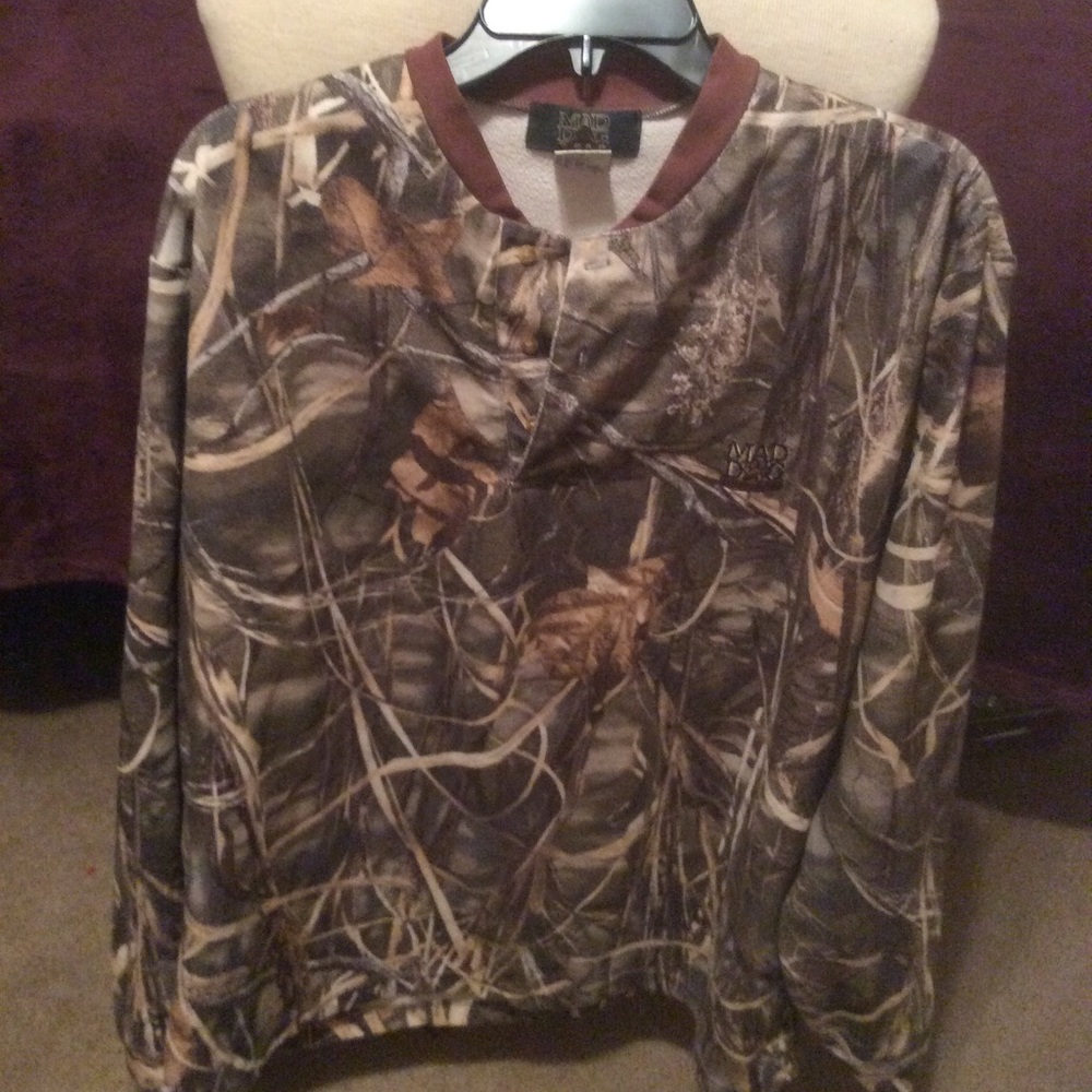 Mad Dog XL LS Camo shirt